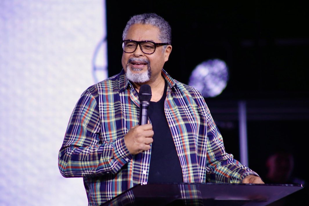 Carlos Ortiz visita nuestra casa